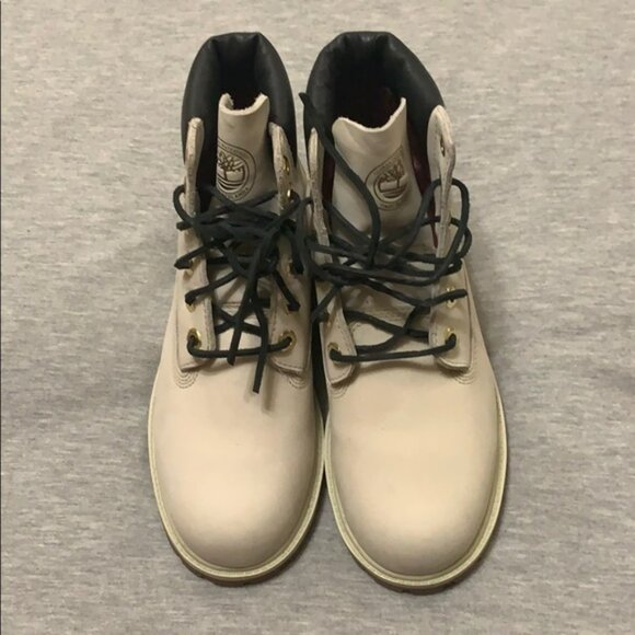 Brand new timbs - Picture 1 of 4